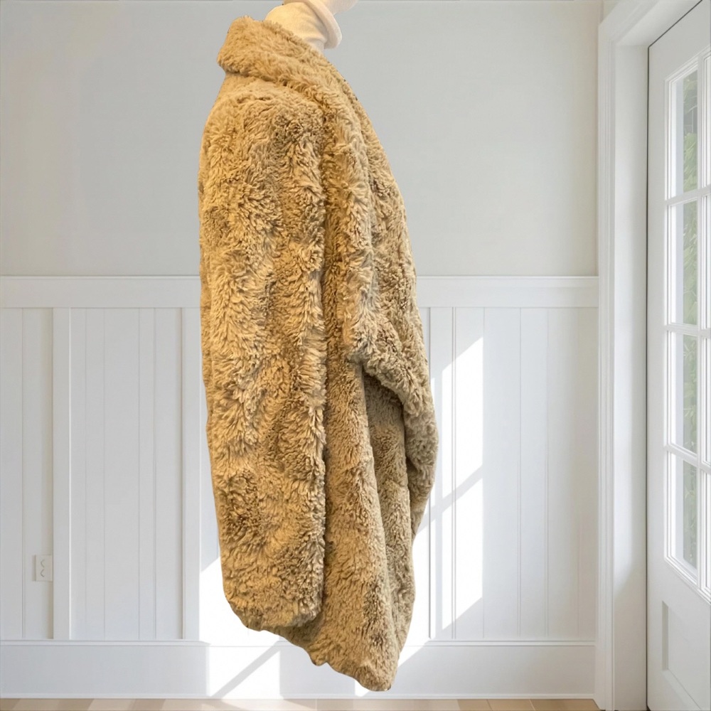 NWT JACK BY BB DAKOTA Women's Oatmeal Faux Fur Shawl Coat XS Extremely Soft - Picture 4 of 11